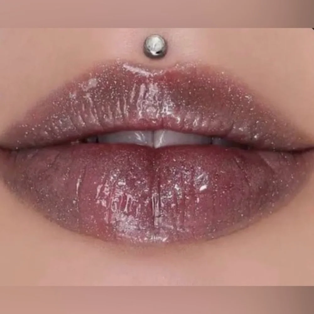 Jeffree SIX FEET UNDER Moisturizing Shimmer Lip Gloss